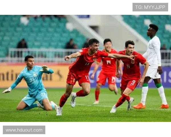 张家鸣助乌龙国青小胜沙特